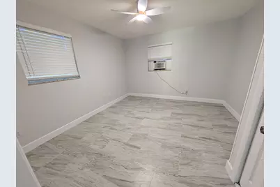 3924 7th Avenue N, Palm Springs, FL 33461 - Photo 6