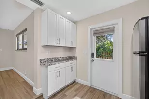 2425 Niki Jo Ln, Palm Beach Gardens, FL 33410 - Photo 8