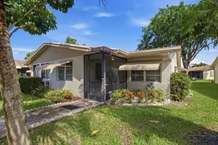 6069 La Palma Ln, Delray Beach, FL 33484 - Photo 2