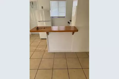 211 Sunrise Avenue #4, Lantana, FL 33462 - Photo 2