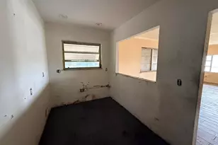 1628 NW 154th St, Miami Gardens, FL 33054 - Photo 10