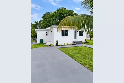 801 NW 105th Street, Miami, FL 33150 - Photo 2