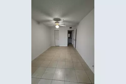 700 Village Green Court #314, Palm Springs, FL 33461 - Photo 18