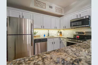536 7th Square #103, Vero Beach, FL 32962 - Photo 16