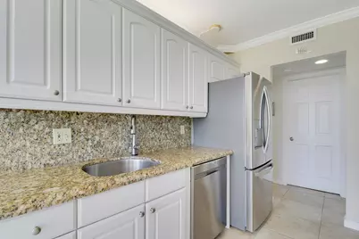 1801 S Flagler Drive #301, West Palm Beach, FL 33401 - Photo 18