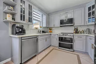 7835 Rockport Cir, Lake Worth, FL 33467 - Photo 10