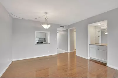 9300 SW 8th Street #303, Boca Raton, FL 33428 - Photo 4