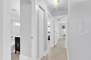 432 SW Natura Ave, Deerfield Beach, FL 33441 - Photo 18