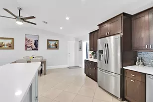 432 SW Natura Ave, Deerfield Beach, FL 33441 - Photo 14