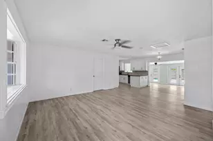 12069 Easterly Ave, Palm Beach Gardens, FL 33410 - Photo 6