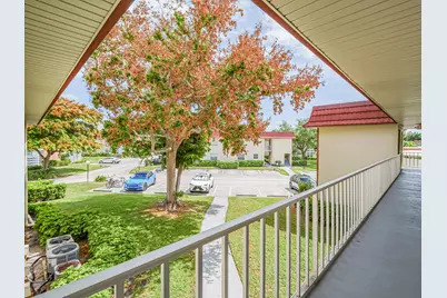 27 Pine Arbor Lane #205, Vero Beach, FL 32962 - Photo 4