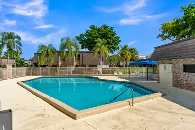 2517 NW 99th Avenue, Coral Springs, FL 33065 - Photo 32
