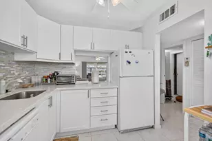 1 Abbey Ln, Delray Beach, FL 33446 - Photo 20