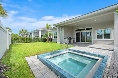 9901 Regency Way, Palm Beach Gardens, FL 33412 - Photo 2