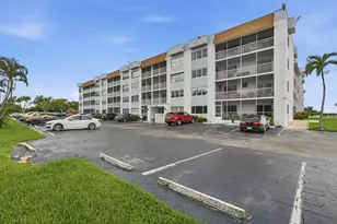 1516 S Lakeside Dr, Lake Worth Beach, FL 33460 - Photo 10