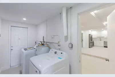 31 NE 28th Court, Wilton Manors, FL 33334 - Photo 14