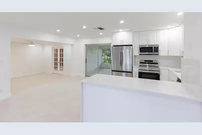 31 NE 28th Court, Wilton Manors, FL 33334 - Photo 8