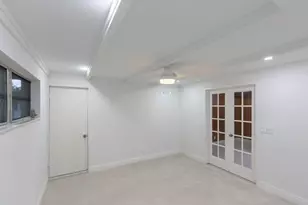 31 NE 28th Ct, Wilton Manors, FL 33334 - Photo 12