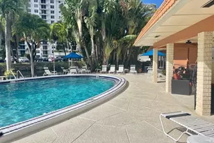 136 NE 19th Ct, Wilton Manors, FL 33305 - Photo 16