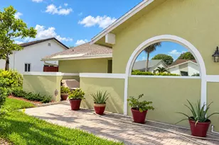 7482 NW 48th Pl, Lauderhill, FL 33319 - Photo 2