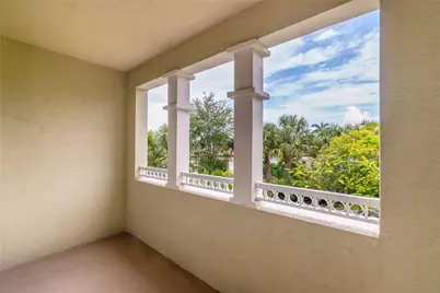 8289 Cascada Isles Drive, Hollywood, FL 33024 - Photo 18