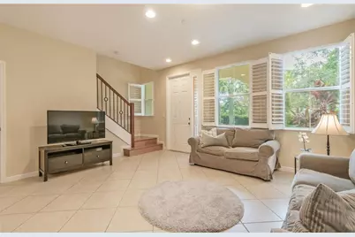 8289 Cascada Isles Drive, Hollywood, FL 33024 - Photo 10