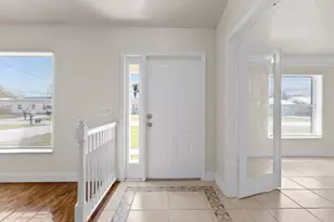 2829 SE Cabana Ln, Port Saint Lucie, FL 34952 - Photo 2