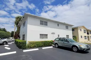 1907 NE 4th St, Deerfield Beach, FL 33441 - Photo 12