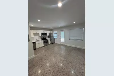 820 N Victoria Park Road #4, Fort Lauderdale, FL 33304 - Photo 4