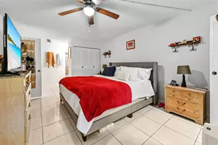 3385 Lucerne Park Dr, Greenacres, FL 33467 - Photo 12