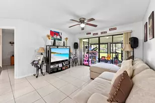 3385 Lucerne Park Dr, Greenacres, FL 33467 - Photo 4