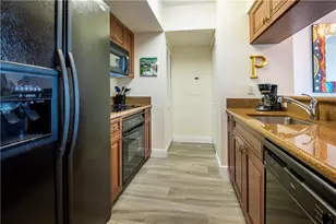 347 N New River Dr E, Fort Lauderdale, FL 33301 - Photo 8