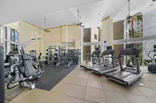 347 N New River Dr E, Fort Lauderdale, FL 33301 - Photo 32