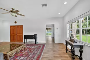 6225 Pine Dr, Lake Worth, FL 33462 - Photo 10
