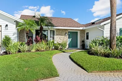14 SE Paddock Circle, Tequesta, FL 33469 - Photo 2