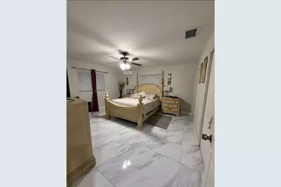 1082 SW Bellevue Avenue, Port Saint Lucie, FL 34953 - Photo 16