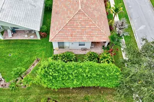 7085 SE Cricket Ct, Stuart, FL 34997 - Photo 46