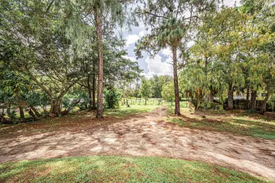 16933 W Calder Drive W, The Acreage, FL 33470 - Photo 4