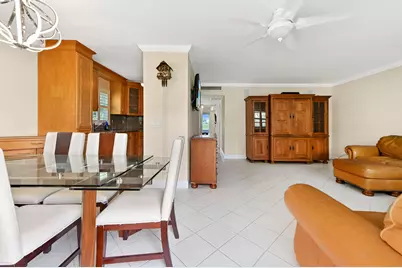 129 Waterford F, Delray Beach, FL 33446 - Photo 4