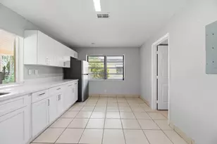 3427 NW 37th St, Lauderdale Lakes, FL 33309 - Photo 14