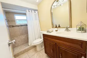 6801 NW 24th Pl, Sunrise, FL 33313 - Photo 8