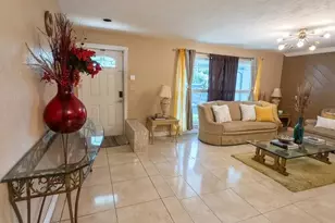 6801 NW 24th Pl, Sunrise, FL 33313 - Photo 10