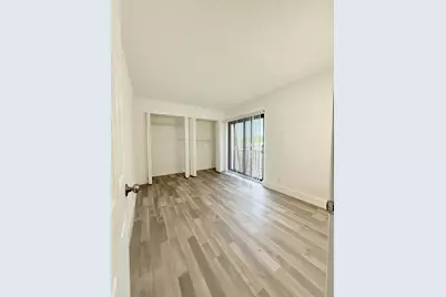 295 Woodland Road, Palm Springs, FL 33461 - Photo 12