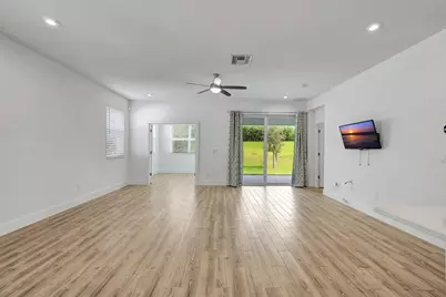 11551 Viridian Boulevard, Port Saint Lucie, FL 34987 - Photo 10