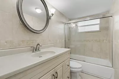 2555 NE 11th Street #906, Fort Lauderdale, FL 33304 - Photo 18