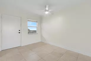 2555 NE 11th St, Fort Lauderdale, FL 33304 - Photo 2