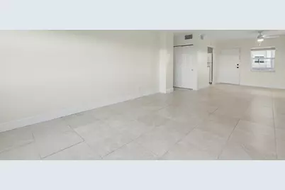 2555 NE 11th Street #906, Fort Lauderdale, FL 33304 - Photo 10