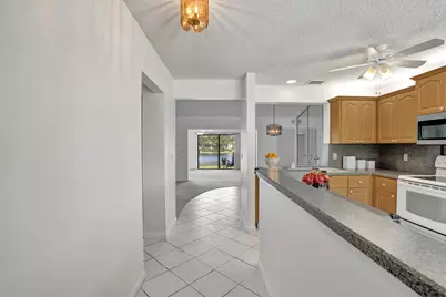 2129 SW 17th Circle, Deerfield Beach, FL 33442 - Photo 4