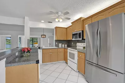 2129 SW 17th Circle, Deerfield Beach, FL 33442 - Photo 10