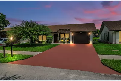 2129 SW 17th Circle, Deerfield Beach, FL 33442 - Photo 2